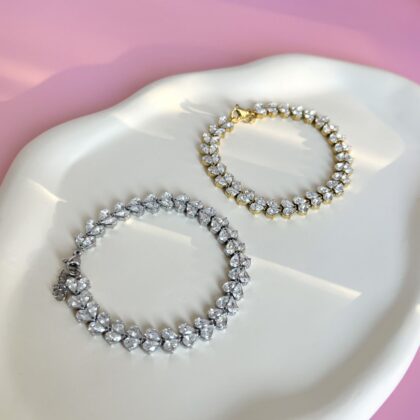 Heart to Heart Armband